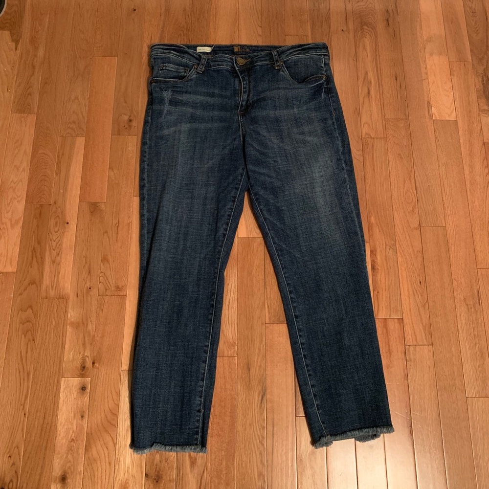 Kut from the Kloth Amy Crop Straight Leg Jeans